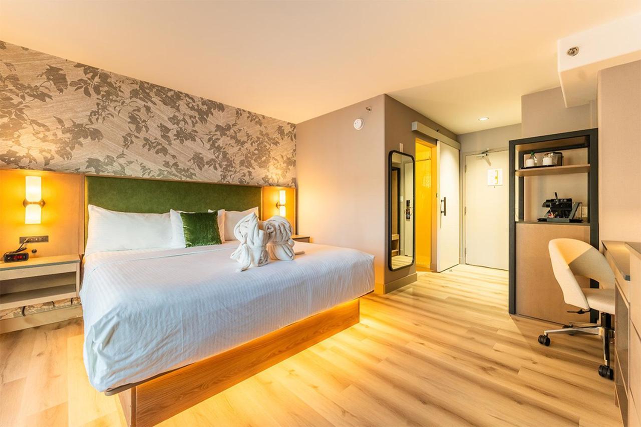 Park Town Hotel Саскатун Экстерьер фото
