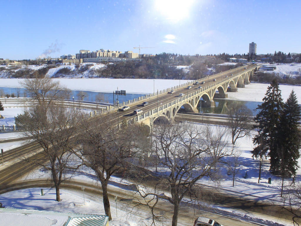 Park Town Hotel Саскатун Экстерьер фото