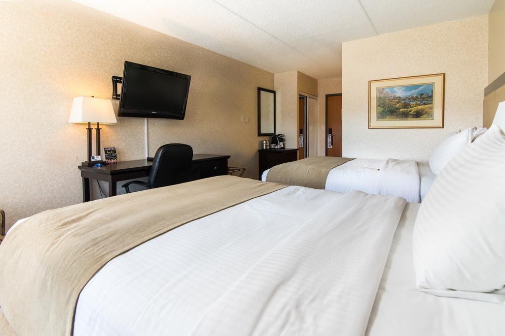 Park Town Hotel Саскатун Экстерьер фото
